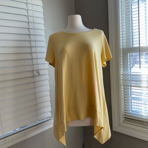 Zynergy by Chico’s  Yellow Women's Asymmetrical Hem Top